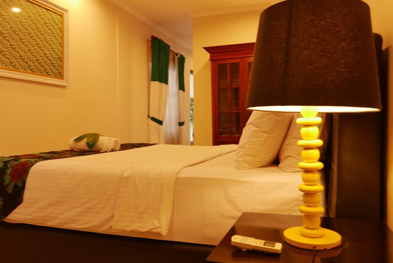Ciwulan 36 Guest House Bandung Extérieur photo