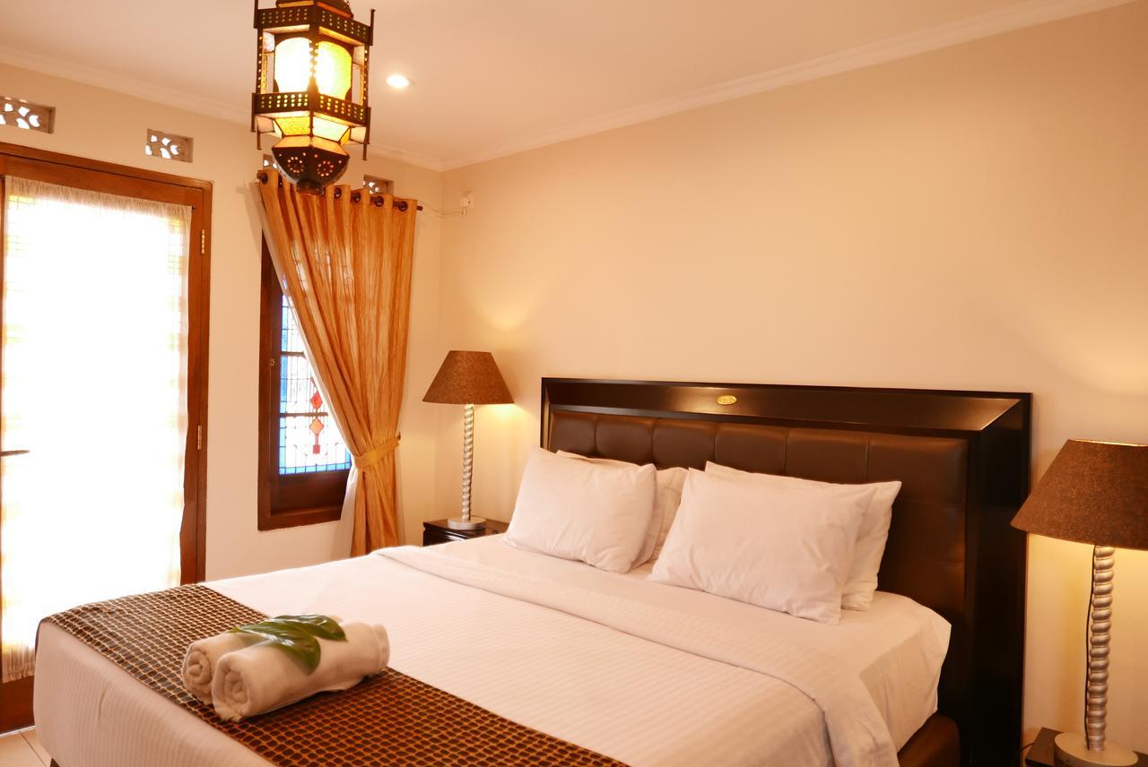 Ciwulan 36 Guest House Bandung Extérieur photo