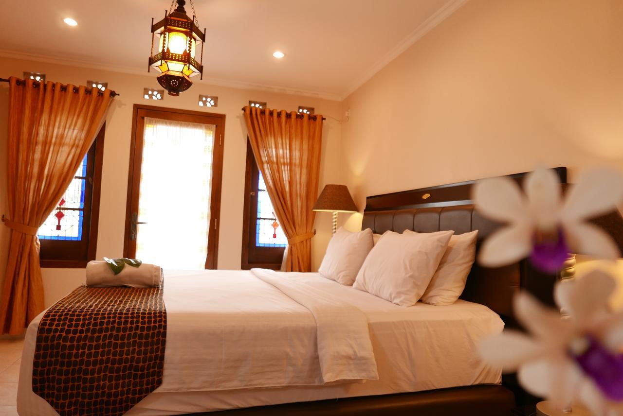 Ciwulan 36 Guest House Bandung Extérieur photo