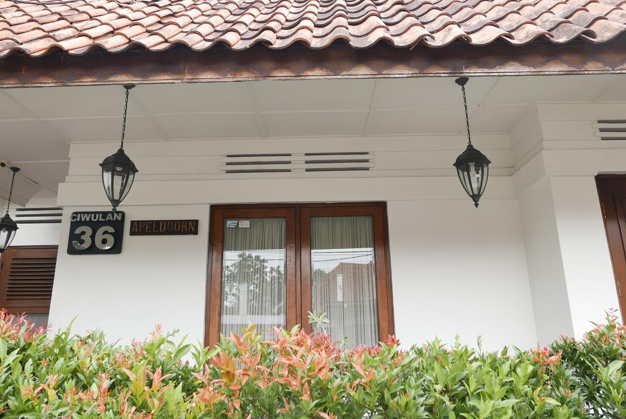 Ciwulan 36 Guest House Bandung Extérieur photo
