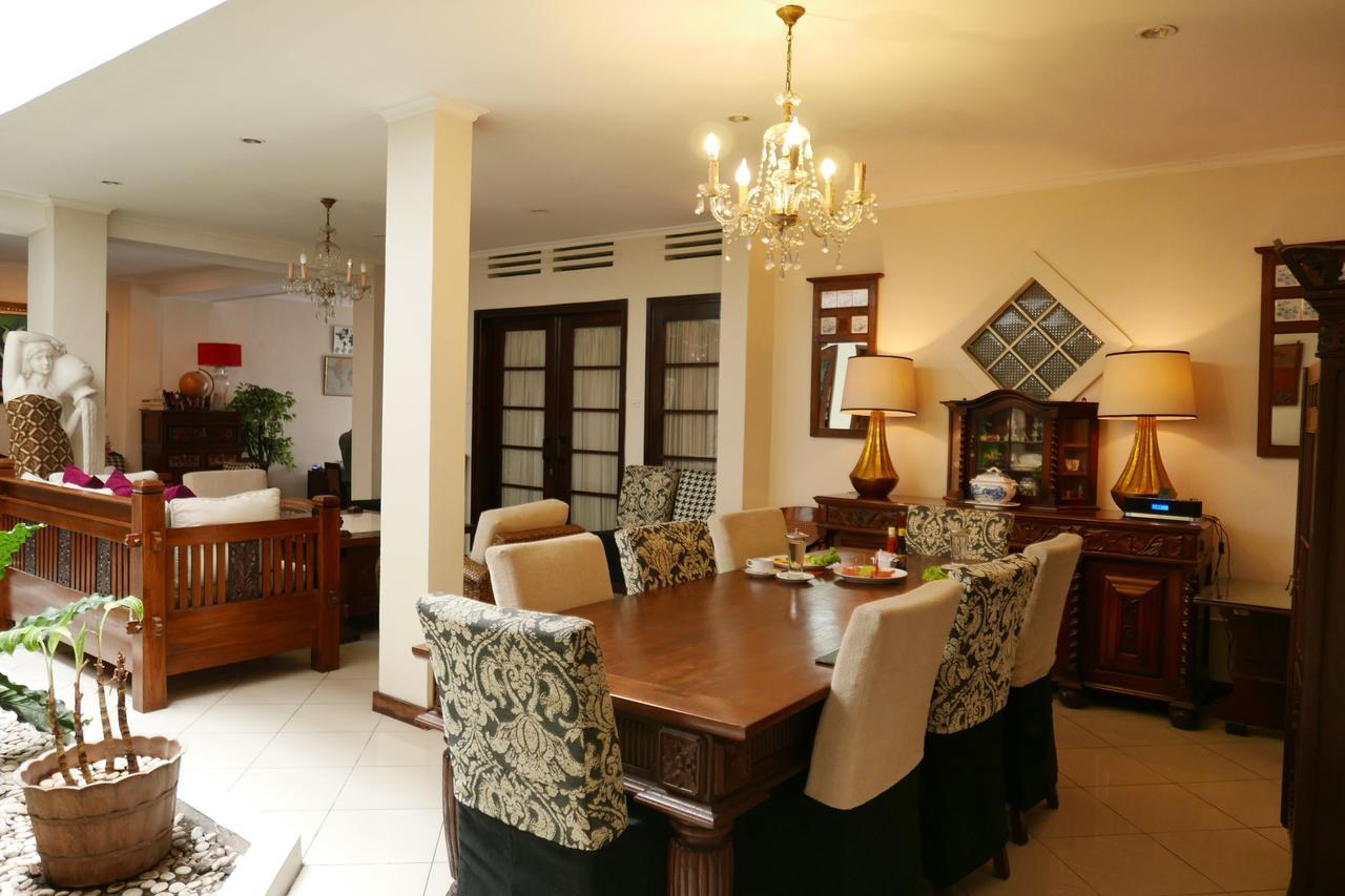 Ciwulan 36 Guest House Bandung Extérieur photo